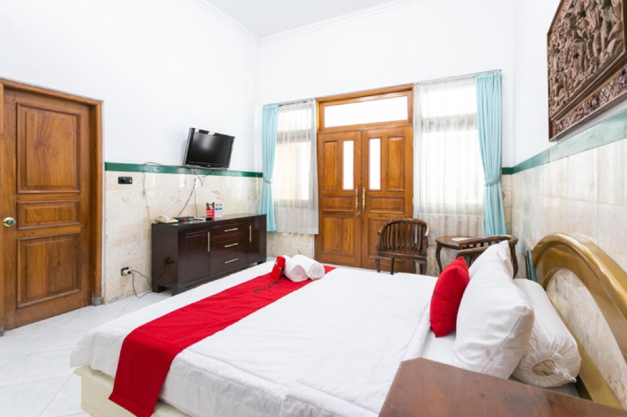 Reddoorz Syariah Near Alun Alun Magelang Bayeman Hotel Exterior photo