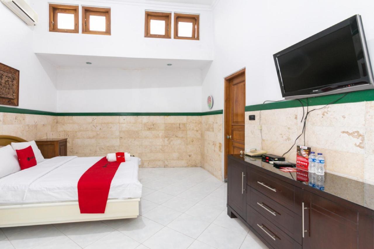 Reddoorz Syariah Near Alun Alun Magelang Bayeman Hotel Exterior photo