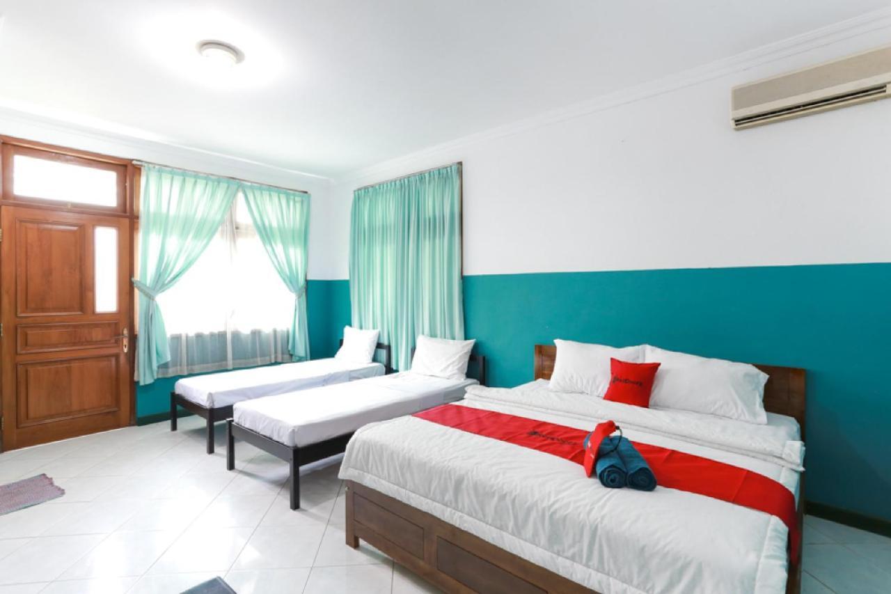 Reddoorz Syariah Near Alun Alun Magelang Bayeman Hotel Exterior photo